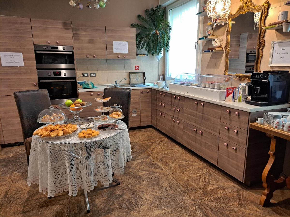 볼로냐 051비앤비 룸 앤 브랙퍼스트 B&B 외부 사진